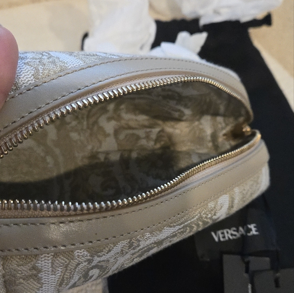 NWT Versace Beige Pouch - Picture 6 of 16